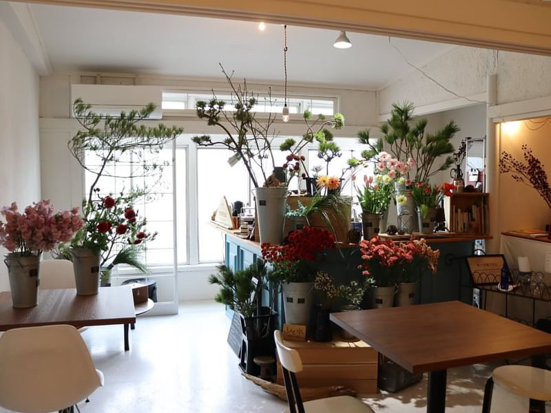 ひみつの花喫茶山と水11:00~18:00